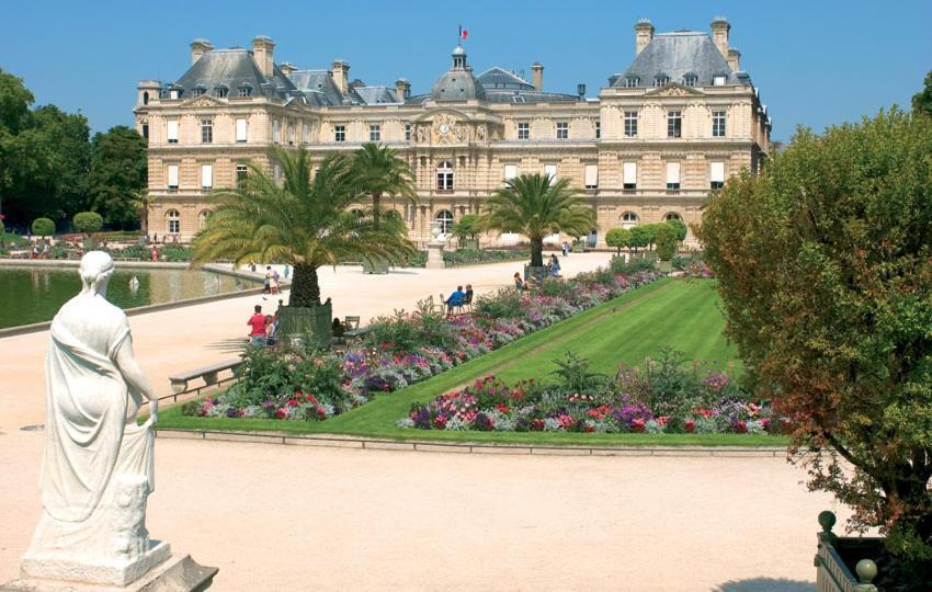 Petite Maison Avec Cour Dans Les Beaux Quartiers-Vous Faites Le Menage- Very Good Prices For T-H-E Location But You Have To Clea-N Th-E Flat Διαμέρισμα Παρίσι Εξωτερικό φωτογραφία