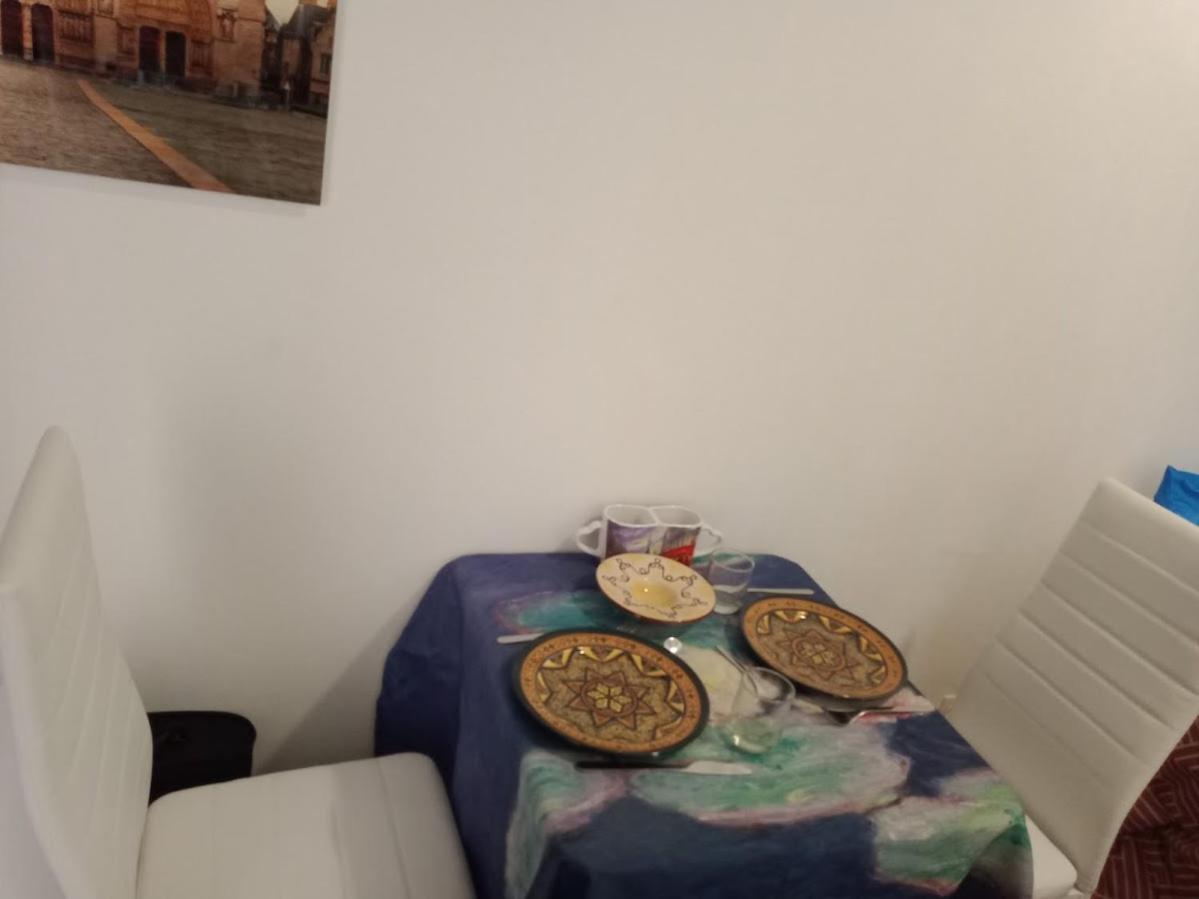 Petite Maison Avec Cour Dans Les Beaux Quartiers-Vous Faites Le Menage- Very Good Prices For T-H-E Location But You Have To Clea-N Th-E Flat Διαμέρισμα Παρίσι Εξωτερικό φωτογραφία